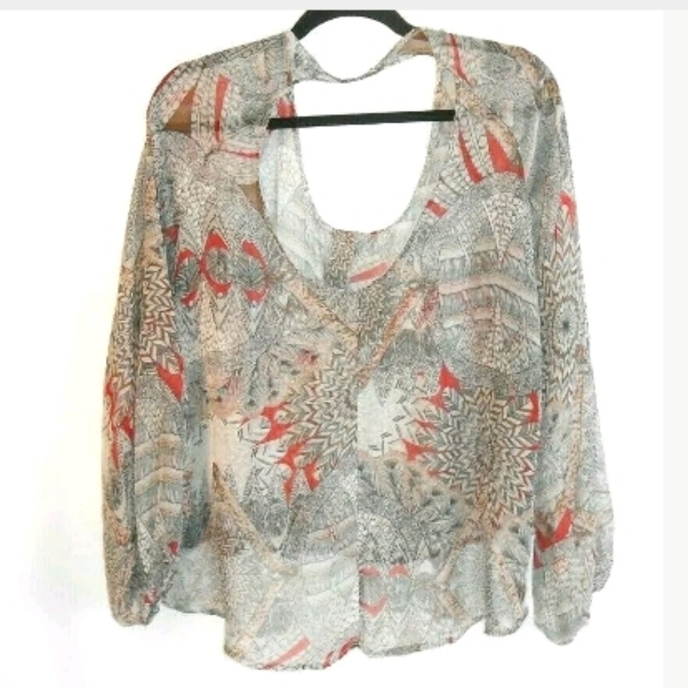 Cecico Size Medium Gray Dreamcatcher Sheer Top